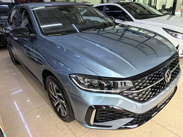 Фото 3 - Volkswagen Lavida