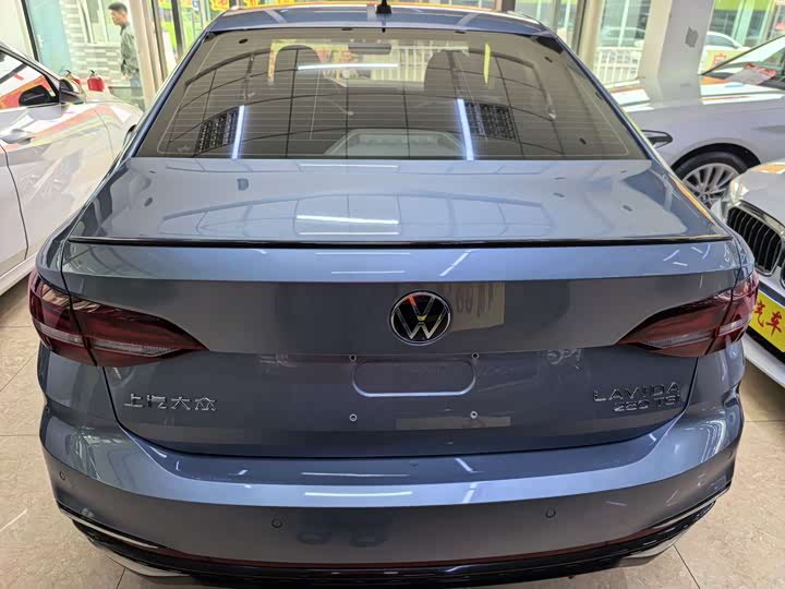 Фото 5 - Volkswagen Lavida