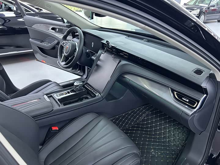 Фото 8 - Hongqi H5