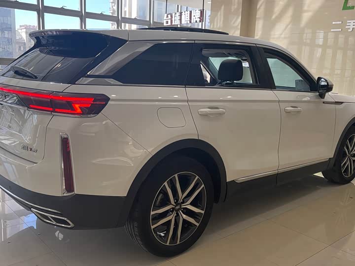 Фото 11 - Bestune T99