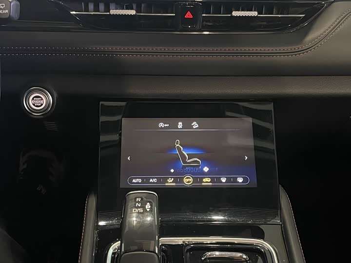 Фото 9 - Bestune T99