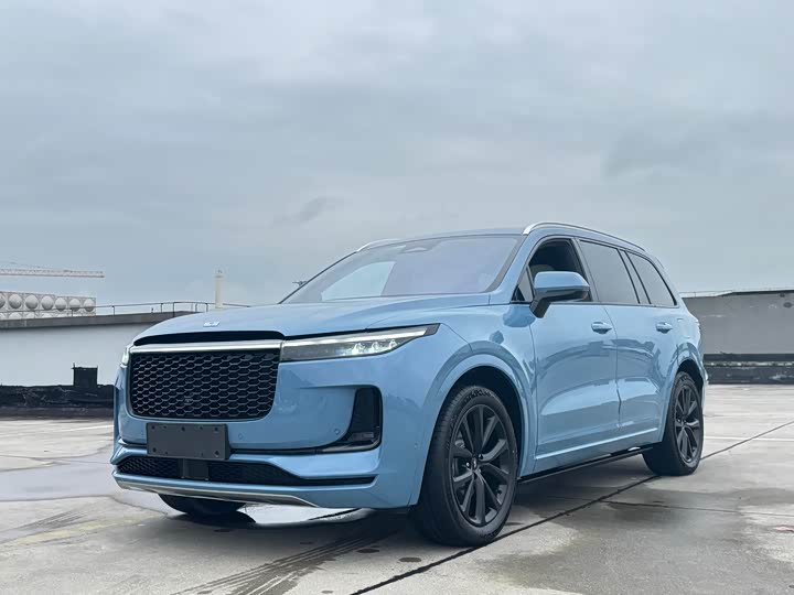 Фото 1 - LiXiang One