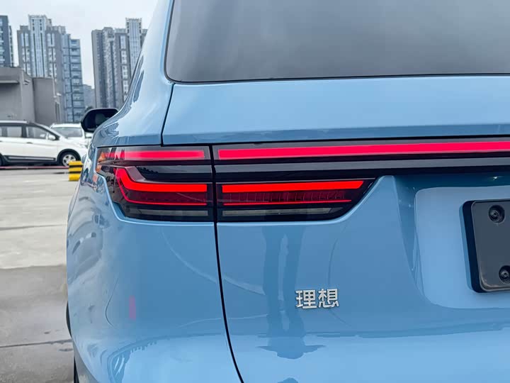 Фото 15 - LiXiang One