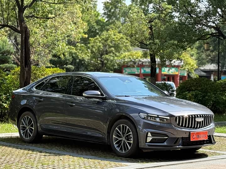 Фото 3 - Geely Preface