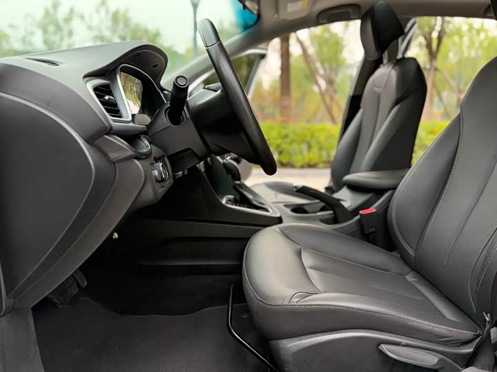 Фото 7 - Buick Excelle GT