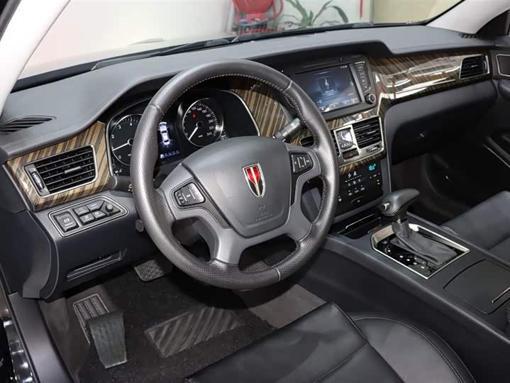 Фото 10 - Hongqi H7