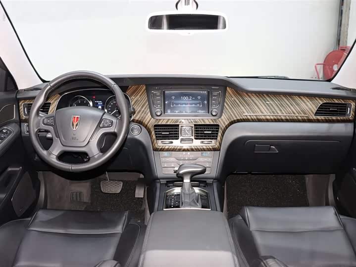 Фото 12 - Hongqi H7