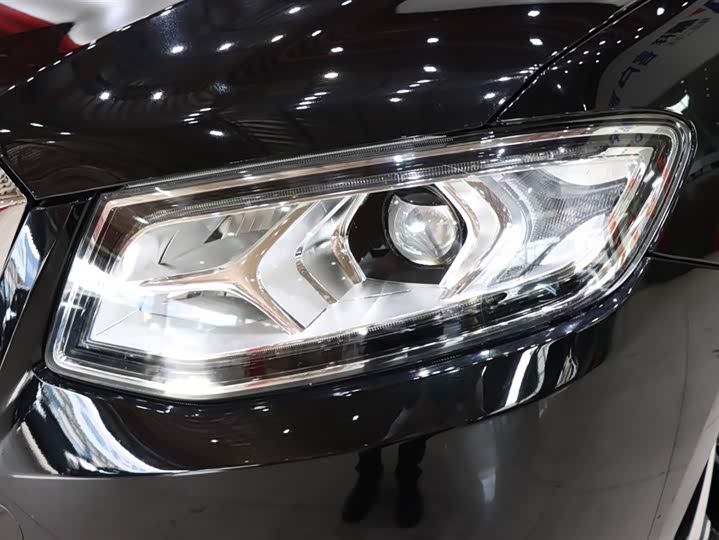 Фото 7 - Hongqi H7