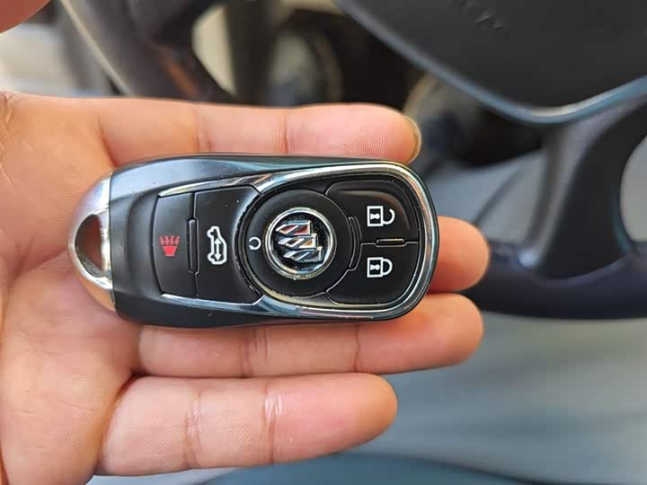 Фото 12 - Buick GL8 ES