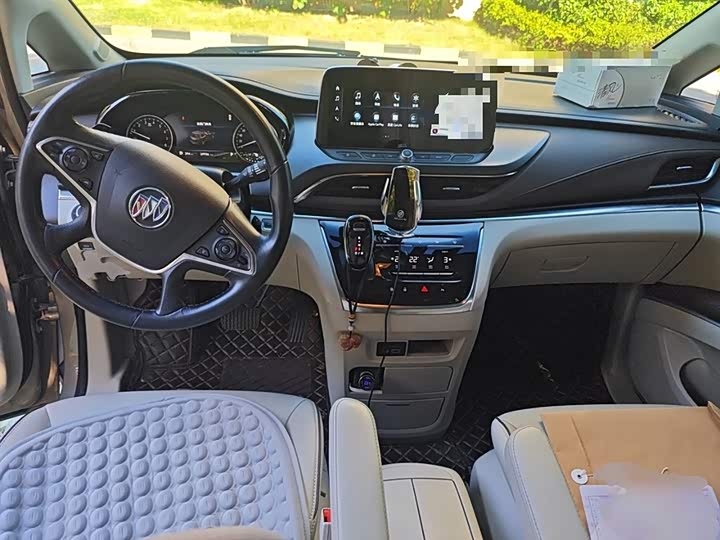 Фото 13 - Buick GL8 ES