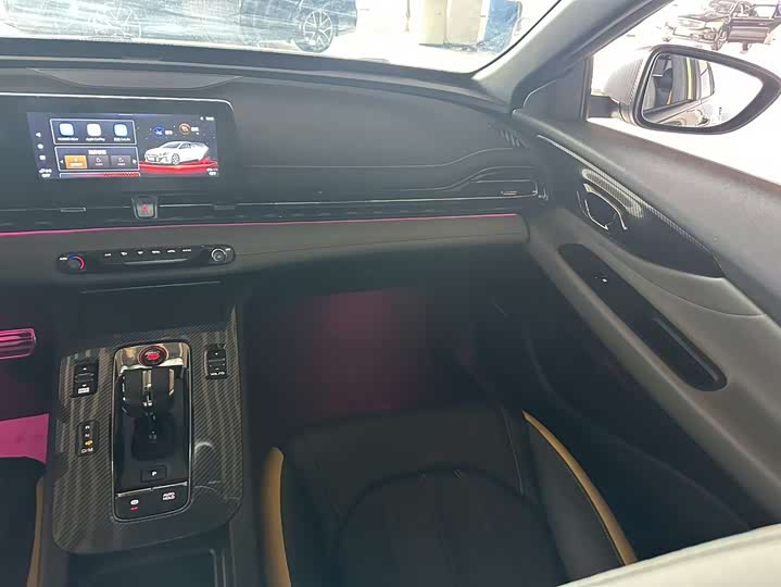 Фото 10 - GAC Trumpchi Empow R