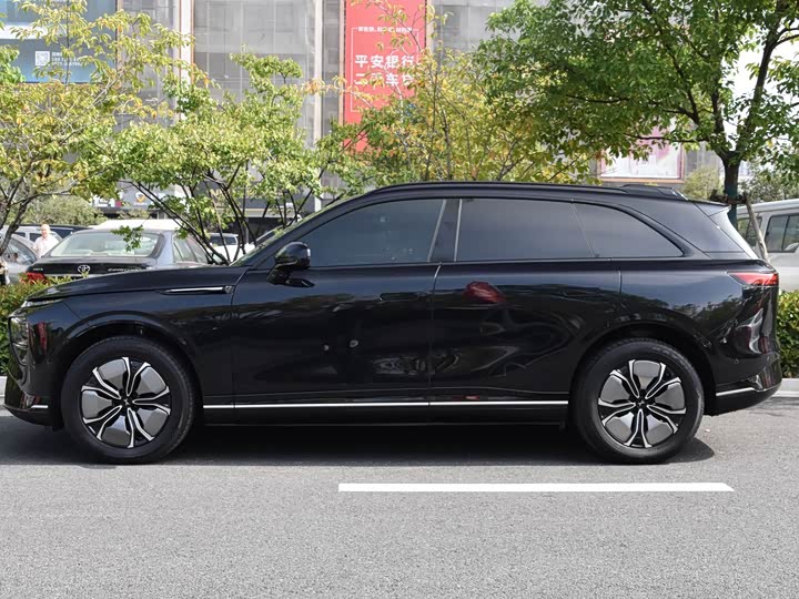 Фото 2 - XPeng G9