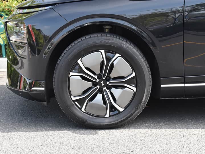 Фото 7 - XPeng G9