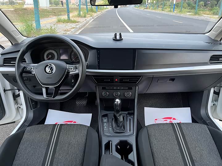 Фото 12 - Volkswagen Lavida