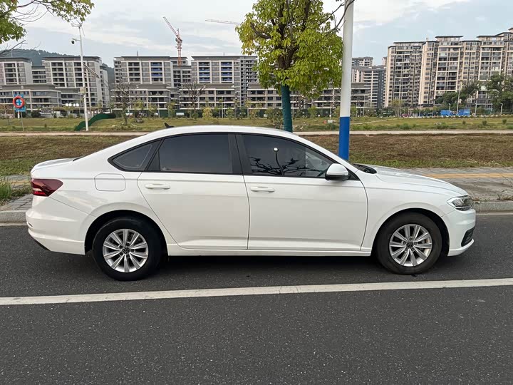 Фото 4 - Volkswagen Lavida