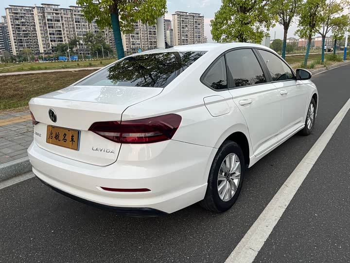 Фото 6 - Volkswagen Lavida