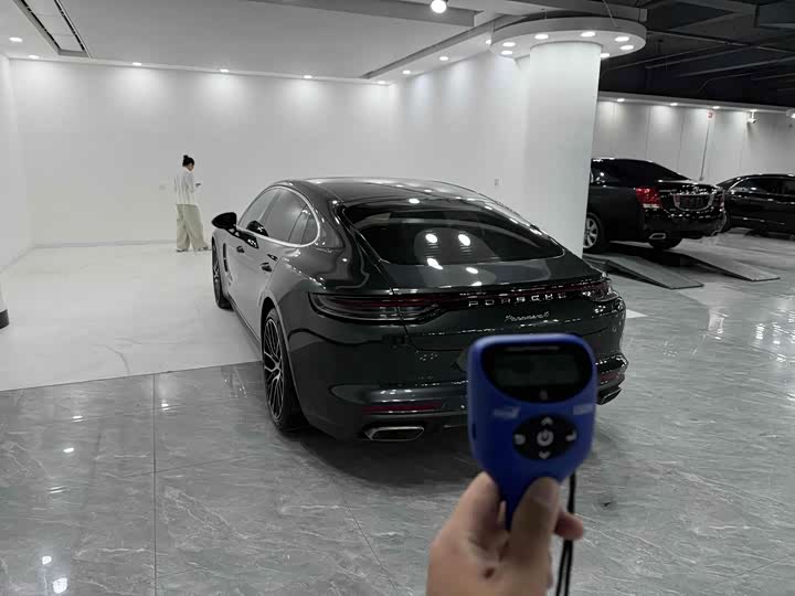 Фото 4 - Porsche Panamera