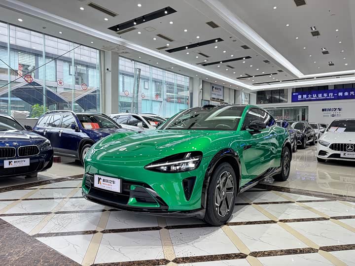 Фото 1 - Xiaomi YU7