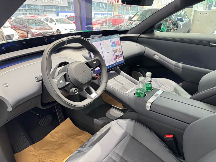 Фото 6 - Xiaomi YU7