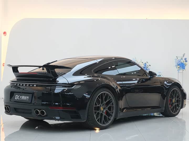 Фото 4 - Porsche 911