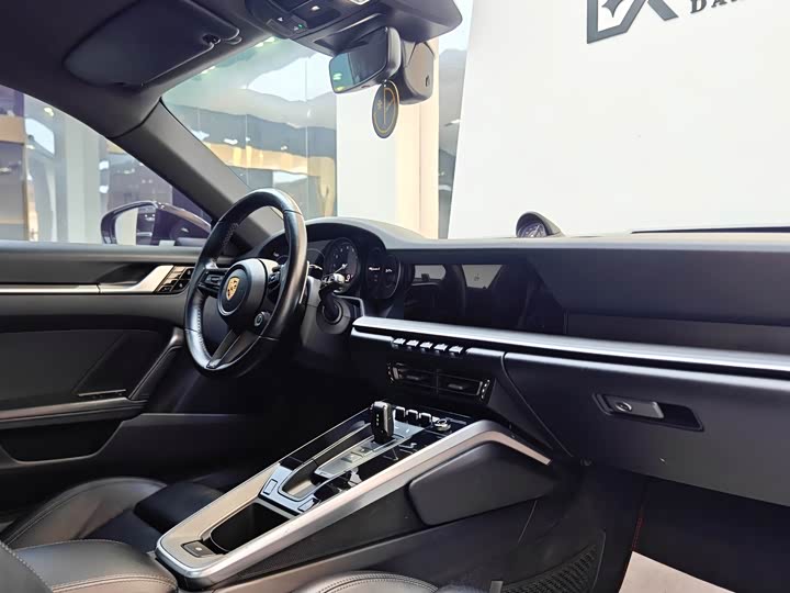 Фото 8 - Porsche 911