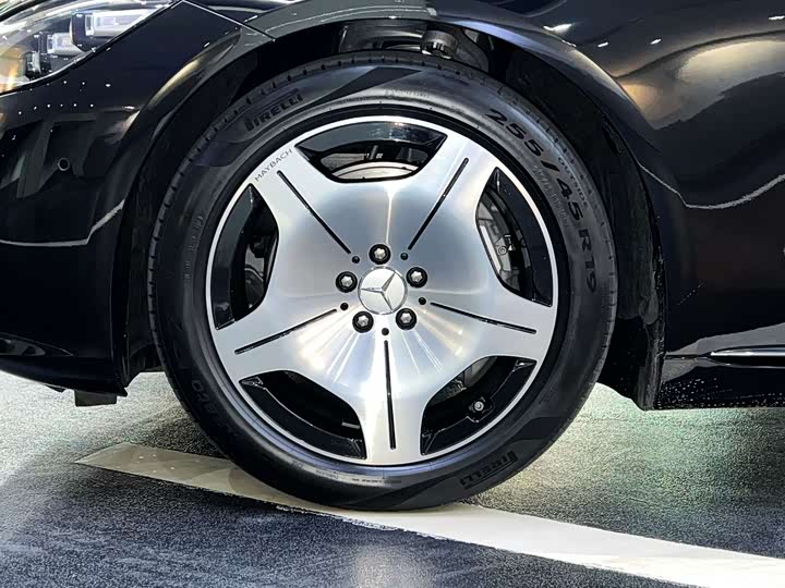 Фото 5 - Mercedes-Benz Maybach S-Class