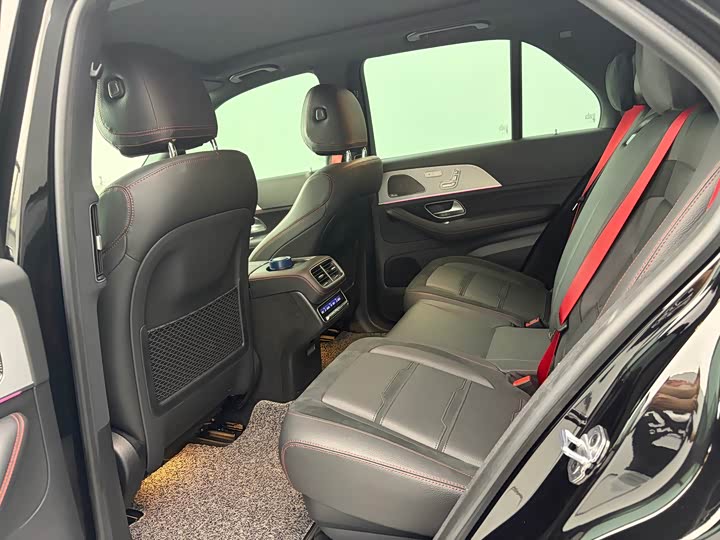 Фото 9 - Mercedes-Benz GLE-Class AMG