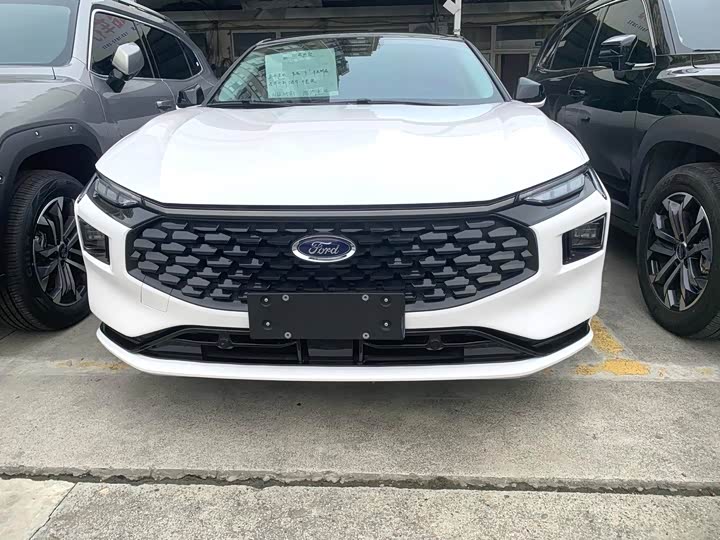 Фото 2 - Ford Mondeo