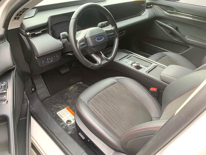 Фото 4 - Ford Mondeo