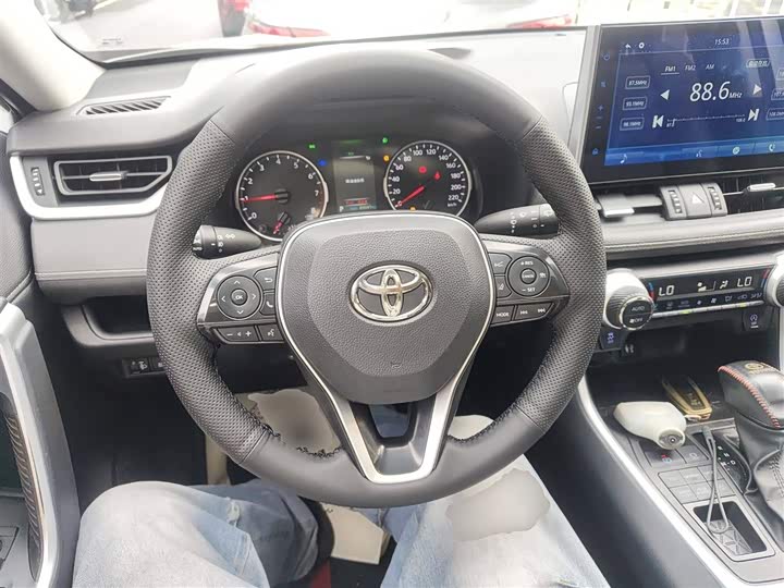 Фото 14 - Toyota Wildlander