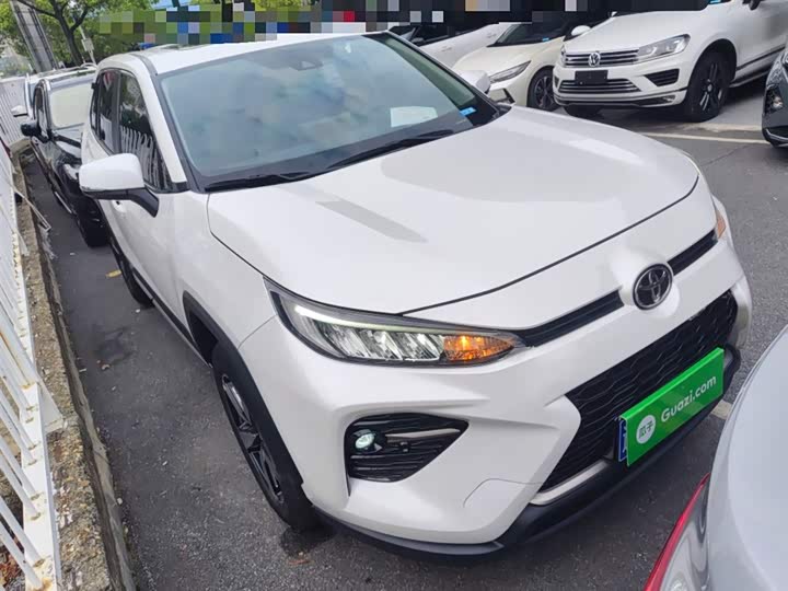 Фото 4 - Toyota Wildlander