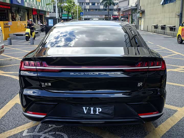 Фото 5 - BYD Han