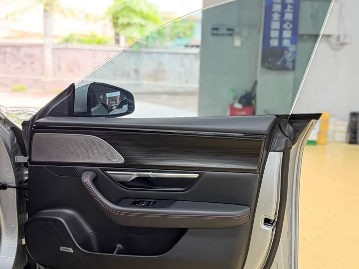 Фото 17 - XPeng P7