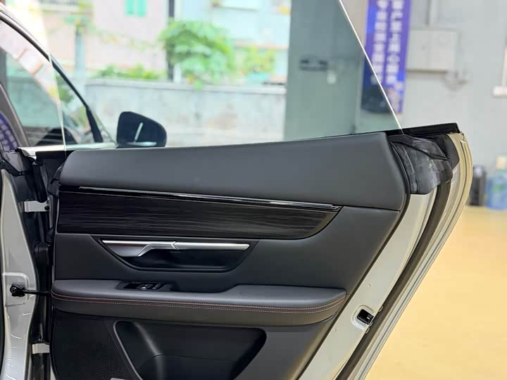 Фото 18 - XPeng P7