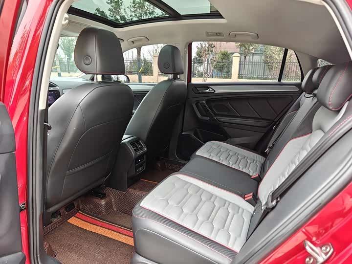 Фото 10 - Volkswagen Tiguan X