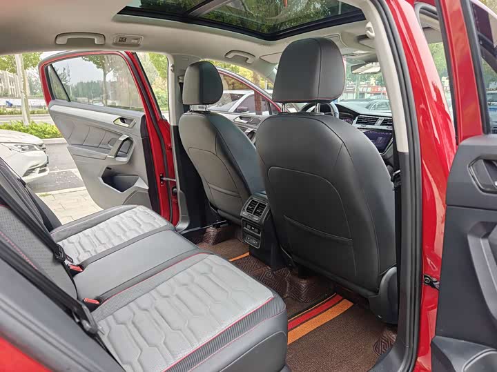 Фото 12 - Volkswagen Tiguan X