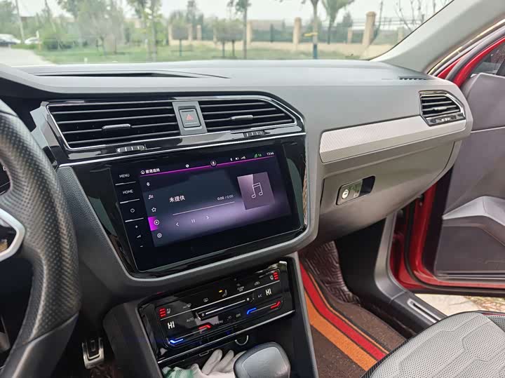 Фото 19 - Volkswagen Tiguan X