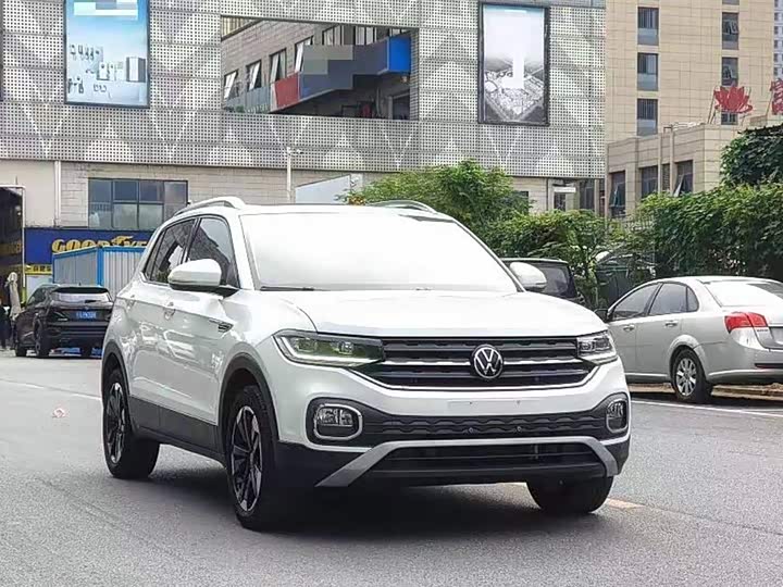 Фото 8 - Volkswagen Tacqua