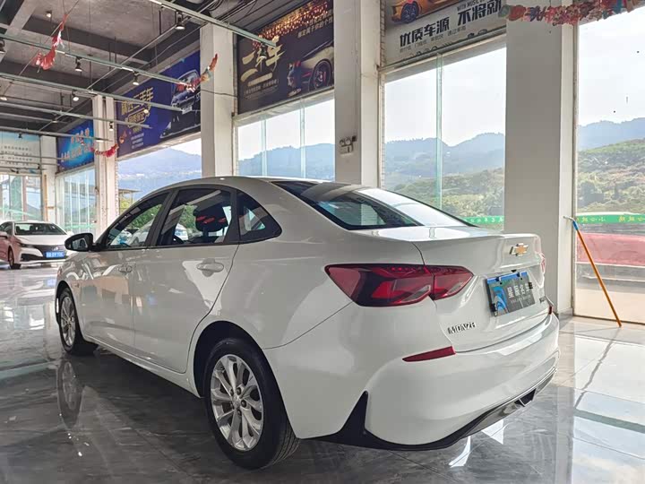 Фото 4 - Chevrolet Monza