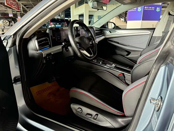 Фото 4 - Volkswagen Lamando L