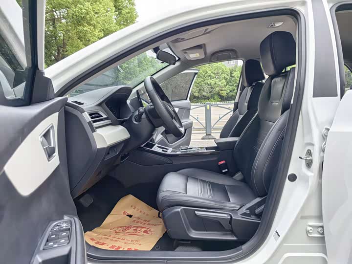 Фото 13 - BYD Qin EV