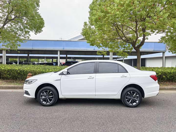 Фото 5 - BYD Qin EV