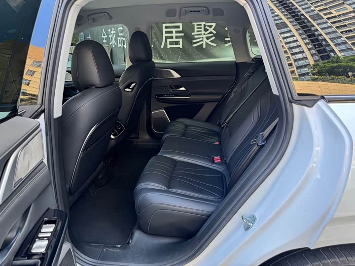 Фото 12 - XPeng G9