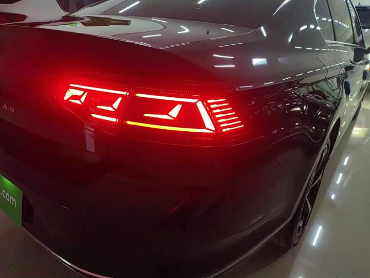 Фото 8 - Volkswagen Magotan