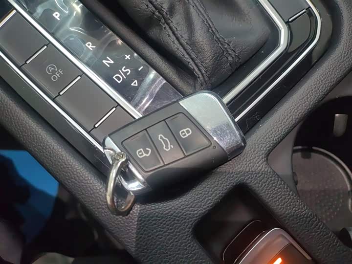 Фото 9 - Volkswagen Magotan