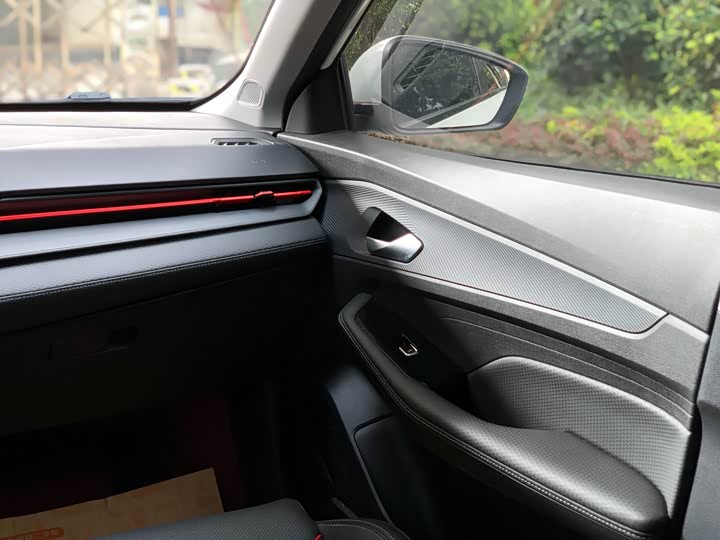 Фото 15 - Geely Binrui