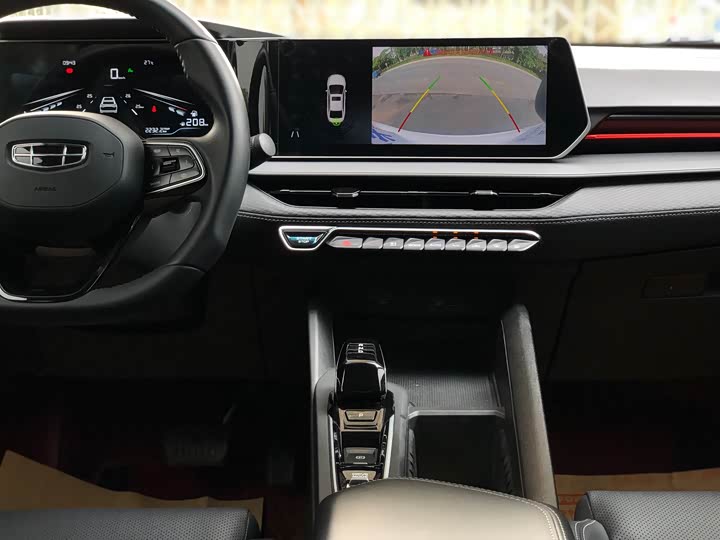 Фото 16 - Geely Binrui