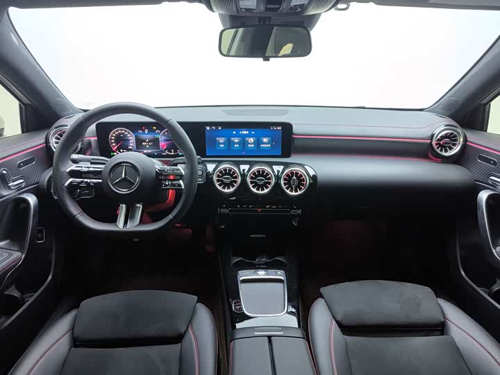 Фото 9 - Mercedes-Benz A-Class