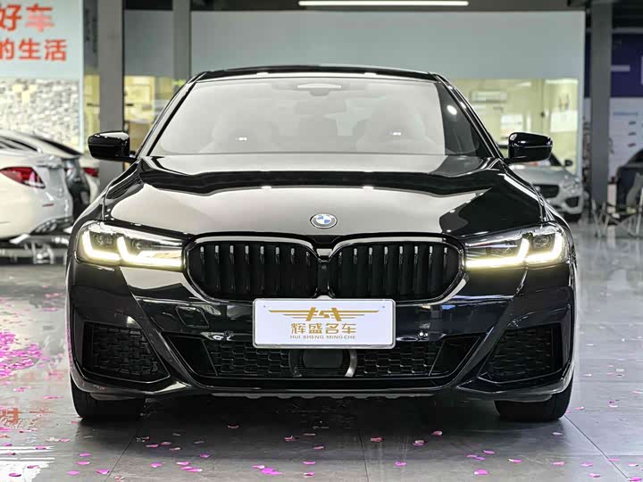 Фото 2 - BMW 5 Series