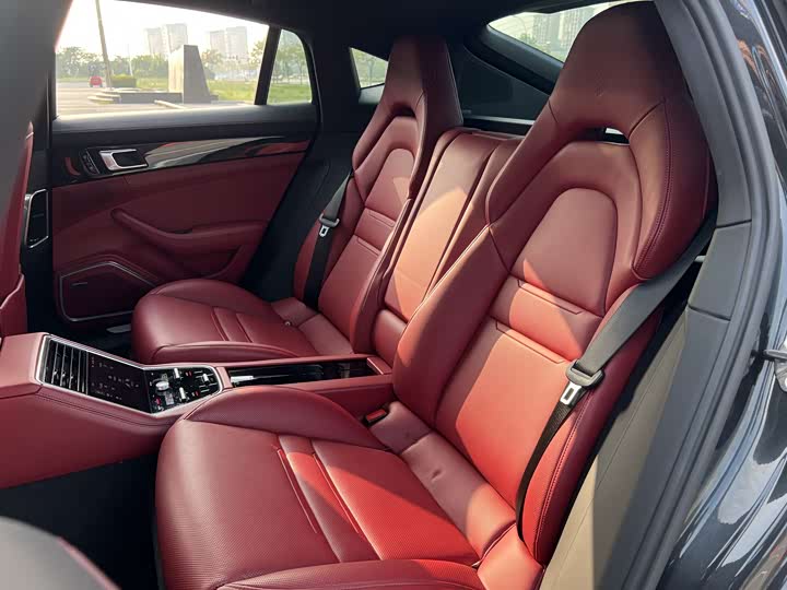 Фото 12 - Porsche Panamera